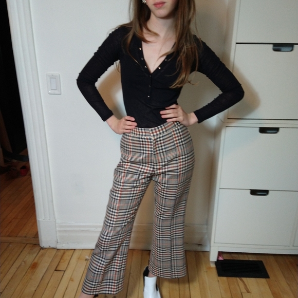 Contemporary Cropped Plaid pants size 4  versatile both casual or chic cream - Picture 9 of 11